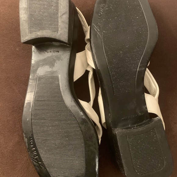 AMALFI SLINGBACK SANDAL - Picture 2 of 5